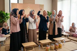 9 Teks yel-yel ibu-ibu pengajian kreatif 2026, singkat dan cepat hafal