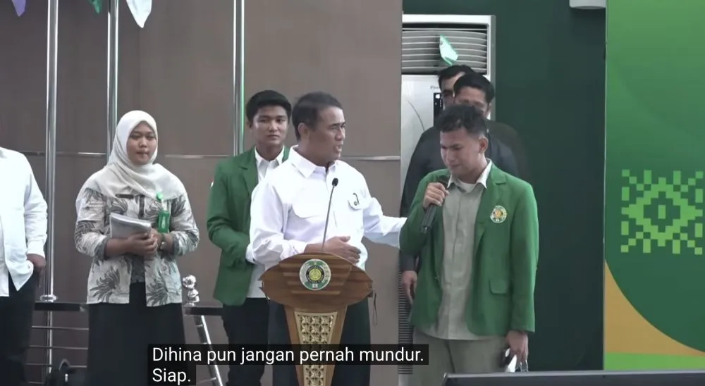 Mahasiswa USU Jualan Mochi Dapat Beasiswa Mentan Amran © 2026 Mahasiswa USU Jualan Mochi Dapat Beasiswa Mentan Amran © 2026
