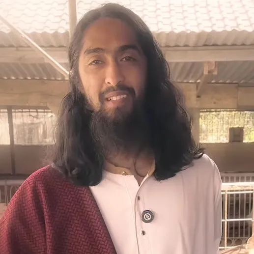 5 Fakta Faiq Muhammad Alkatiri, pedagang kambing Batu Malang viral karena mirip visualisasi Yesus