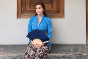 Aura Kasih akui sudah lama punya pacar, ungkap hubungan sang kekasih dengan putrinya dan soal menikah