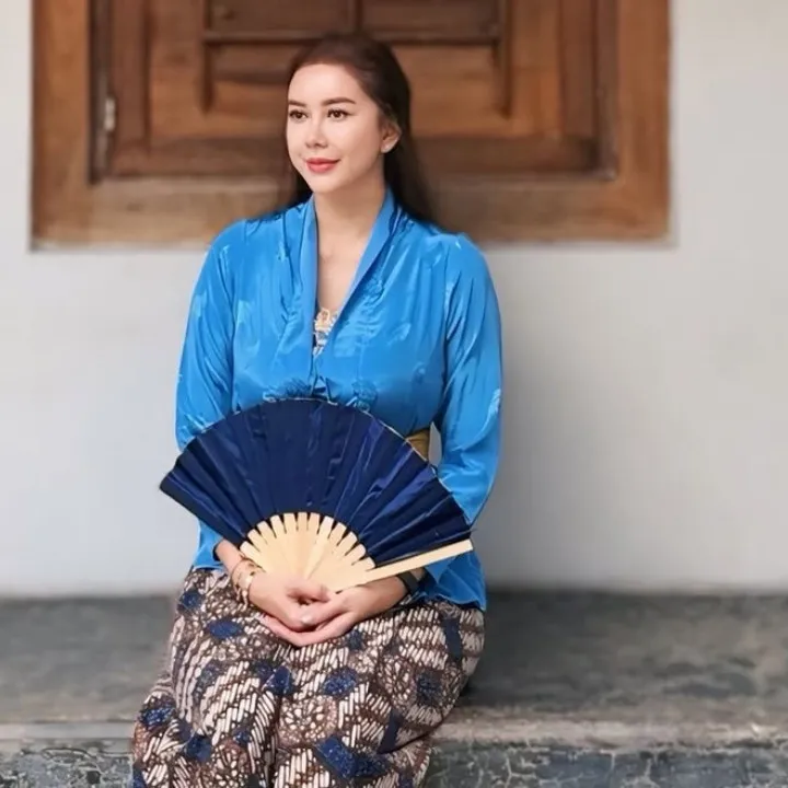 Aura Kasih akui sudah lama punya pacar, ungkap hubungan sang kekasih dengan putrinya dan soal menikah
