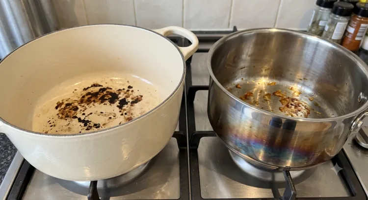 Panci enamel atau stainless, mana yang lebih mudah tampak gosong? Simak perbedaannya