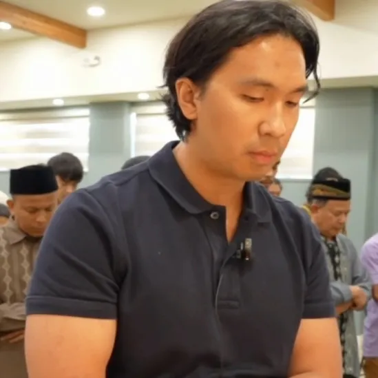 Indra Priawan dipercaya jadi imam salat Jumat di masjid Kanada Barat, bacaan Alquran disorot