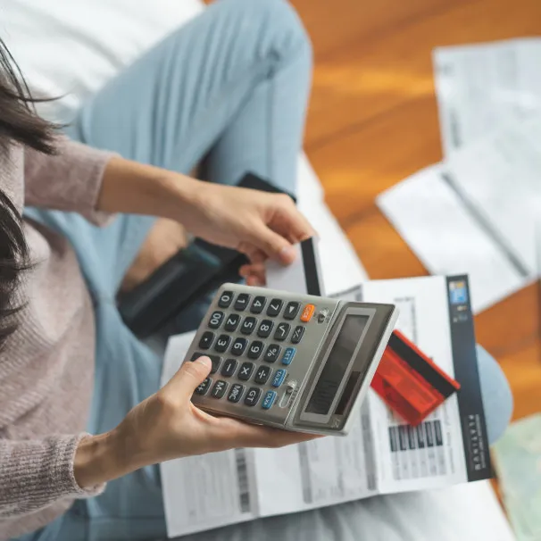 Butuh dana darurat dan punya kartu kredit BRI? Yuk cobain solusi Loan on App yang praktis ini