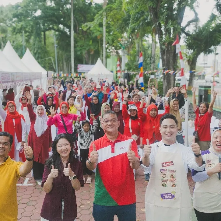 Ratusan ibu-ibu rayakan HUT RI di Taman Ahmad Yani Medan bareng Mahsuri, yuk intip keseruannya!