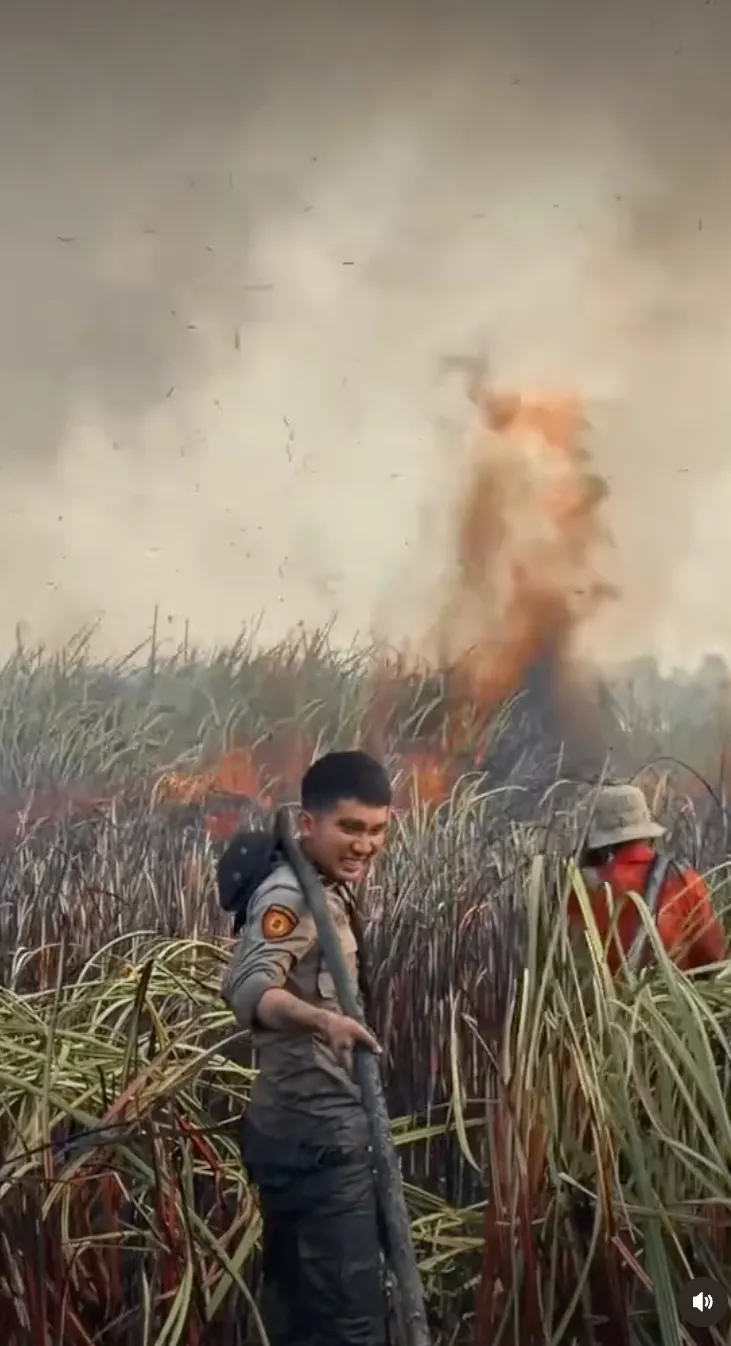 Sabhara Polri karhutla Kalimantan © 2026