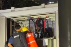 Pria tanpa identitas tewas di gardu LRT Pancoran, bawa gergaji dan diduga hendak curi kabel