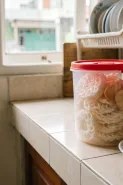 Kenapa kerupuk cepat melempem meski sudah dimasukkan ke wadah tertutup? ini penyebabnya