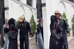 Ummi Pipik terharu dapat kado mobil dari Abidzar, alasan pemberiannya menyentuh
