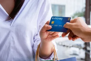 Penasaran bagaimana caranya dapatkan kartu BRIZZI Co-Brand ARKIV? Cek di sini biar nggak kehabisan!