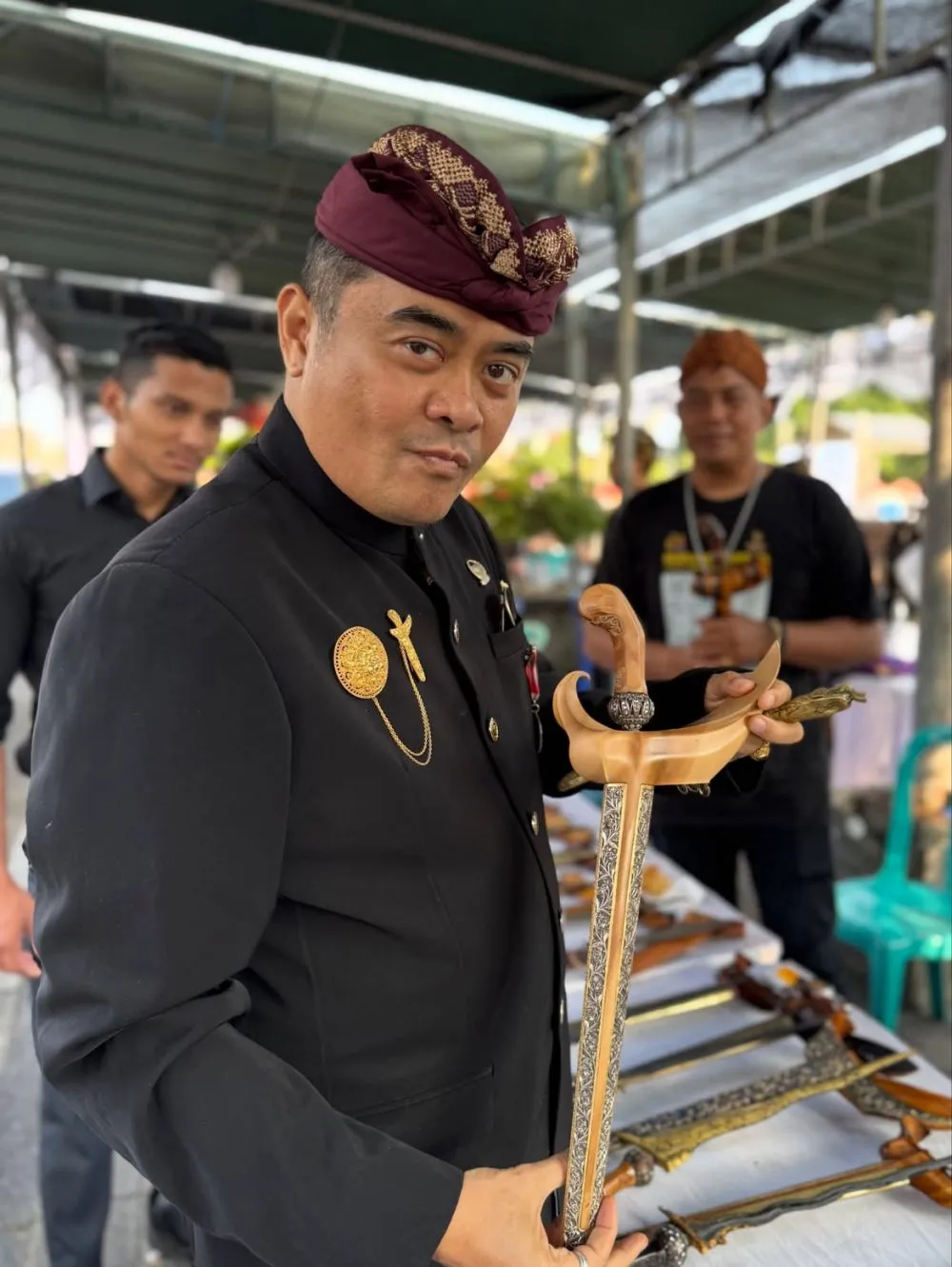 Siapa Arya Wedakarna © 2026 
