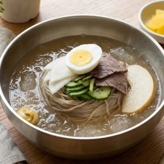 Pingin yang seger-seger? Cobain yuk 5 resep mie dingin khas luar negeri yang unik satu ini