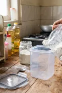 Tepung terigu mudah berkutu saat disimpan? Begini cara mencegahnya