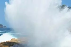 Kecantikan 11 pantai ini bakal bikin kamu nggak mau pulang