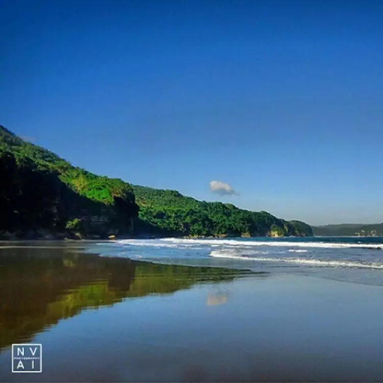 Kecantikan 11 pantai ini bakal bikin kamu nggak mau pulang