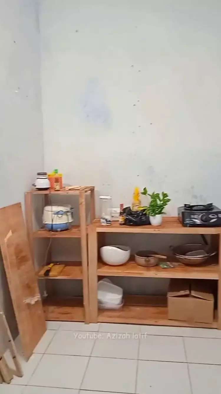 Cocok buat kaum minim bujet, 9 cara makeover dapur sepetak ini bikin ruangan jadi tak pengap & sumpek
