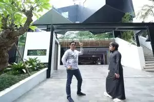 The house is Rp. 25 M with a futuristic design, 11 portraits of Atta Halilintar's basement, a large collection of antique Vespas