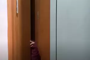 Punya rumah Rp12 M di usia 23 tahun, 10 potret kamar Fadly Faisal view balkon langsung taman indoor