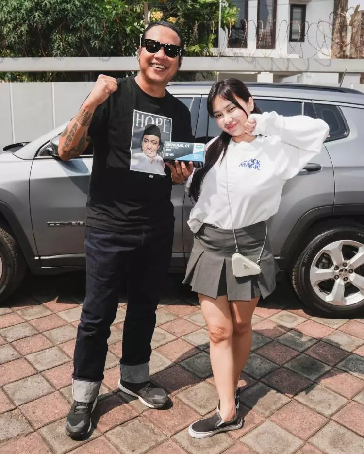 Merasa beruntung punya pacar seperti Gofar Hilman, ini 9 potret mesra Cupi Cupita dengan sang kekasih