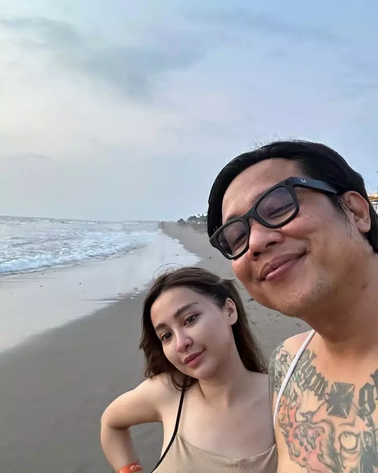 Merasa beruntung punya pacar seperti Gofar Hilman, ini 9 potret mesra Cupi Cupita dengan sang kekasih