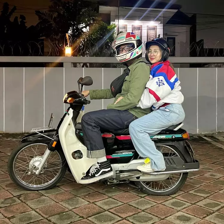 Merasa beruntung punya pacar seperti Gofar Hilman, ini 9 potret mesra Cupi Cupita dengan sang kekasih