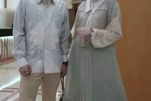 Diduga sudah nikah untuk ke-4 kalinya, 9 potret Risty Tagor bareng suami baru ini jadi sorotan