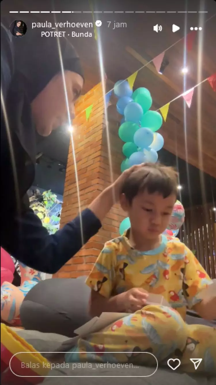 Usai gagal beri kejutan, ini 9 momen Paula bertemu Kiano dan Kenzo, ekspresi wajah si sulung disorot