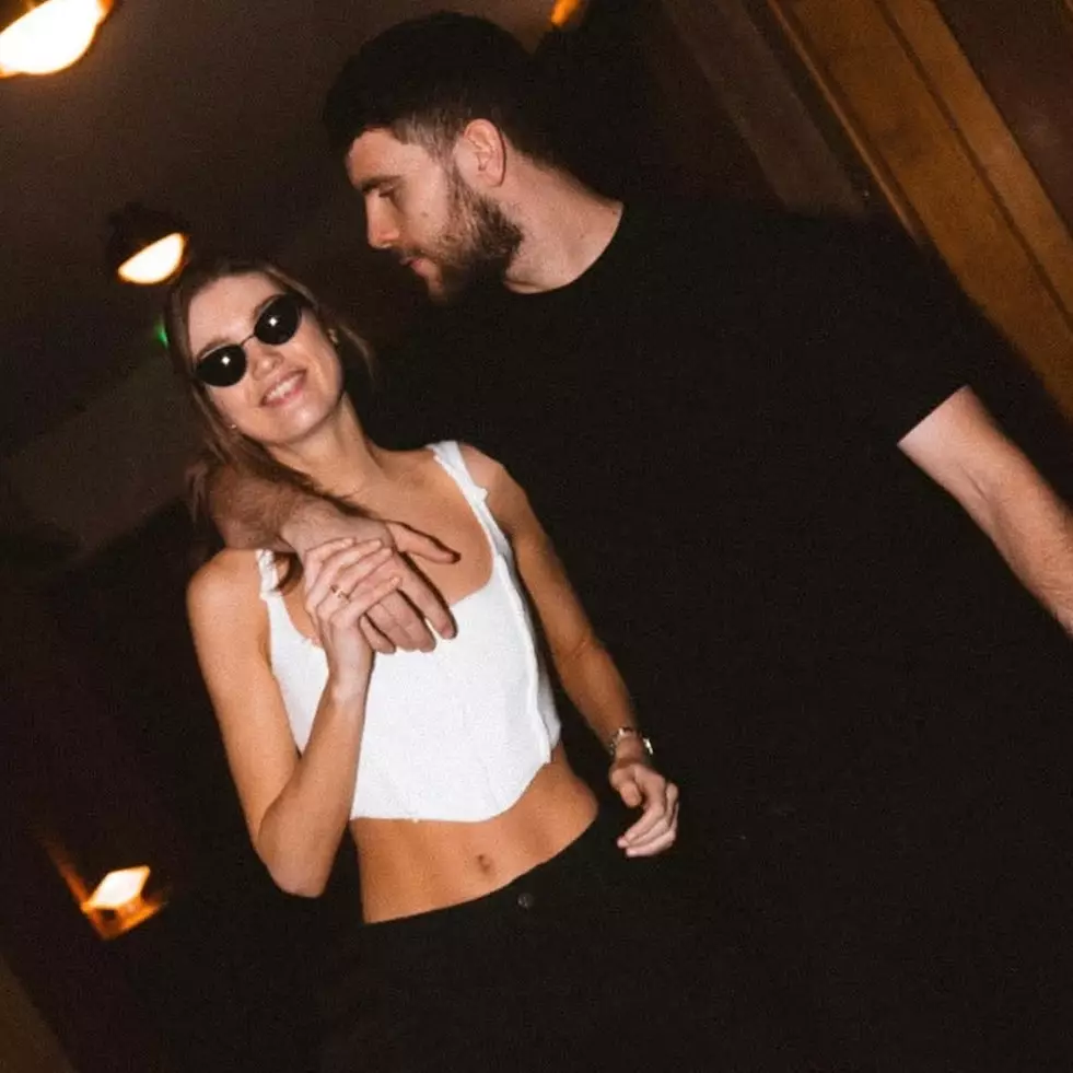 9 Potret Maarten Paes liburan bareng Luna Bijl di Bali, double date bareng Erick Thohir dan istri