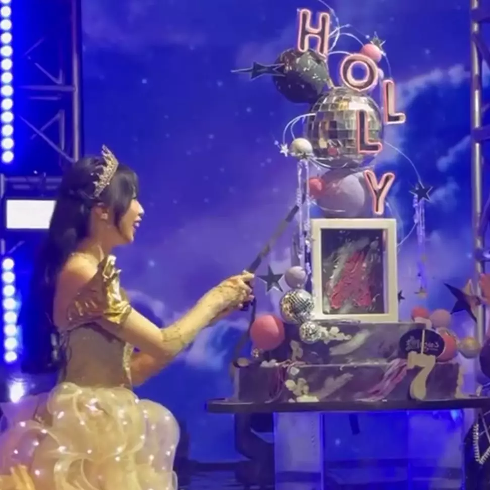 9 Momen ultah ke-17 cucu Hermanto Tanoko Crazy Rich Surabaya, kadonya 8 saham di perusahaan besar