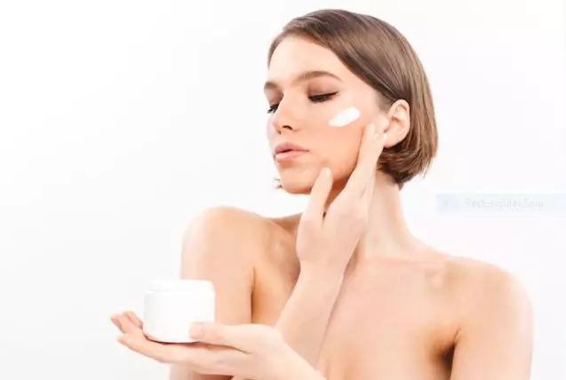 Tahap skincare rutin ala Pevita Pearce Berbagai sumber