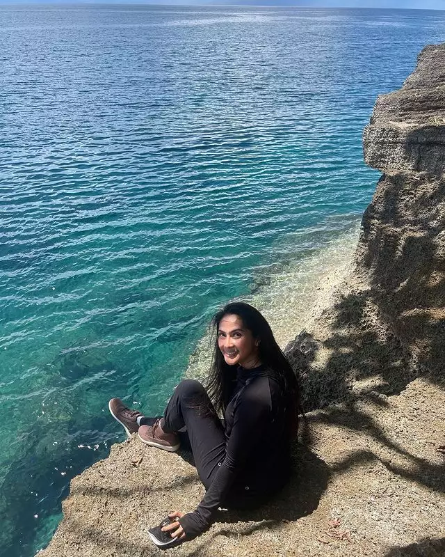  Perawatan kecantikan wajah Maudy Koesnaedi Instagram