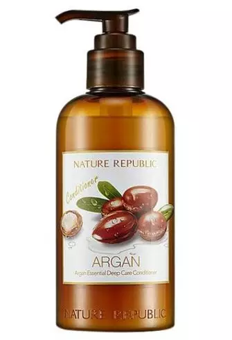 Tahap perawatan rambut keriting ala Tasya Farasya Berbagai sumber