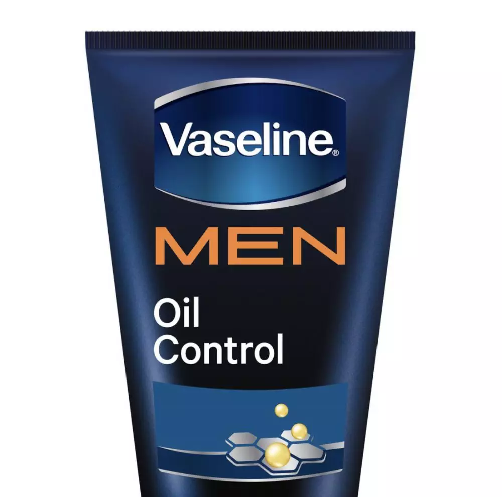 Produk skincare pria untuk melembapkan wajah ©  Produk skincare pria untuk melembapkan wajah ©