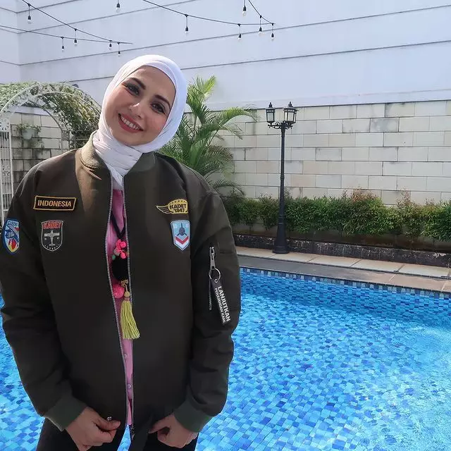  Rahasia kecantikan Deswita Maharani Instagram