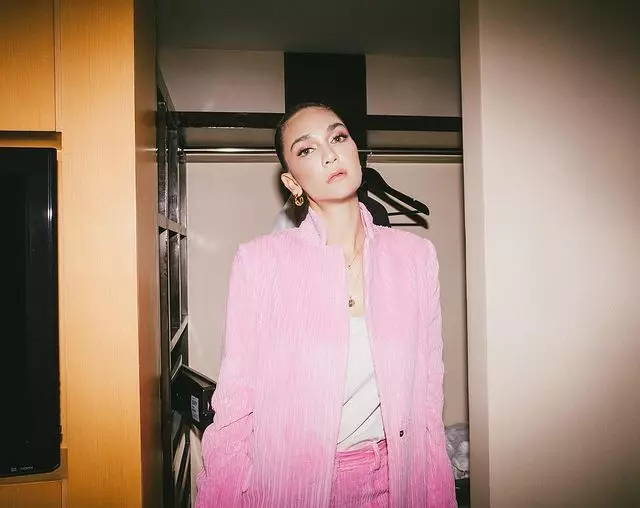 Rahasia perawatan wajah ala Luna Maya Berbagai sumber Rahasia perawatan wajah ala Luna Maya Berbagai sumber