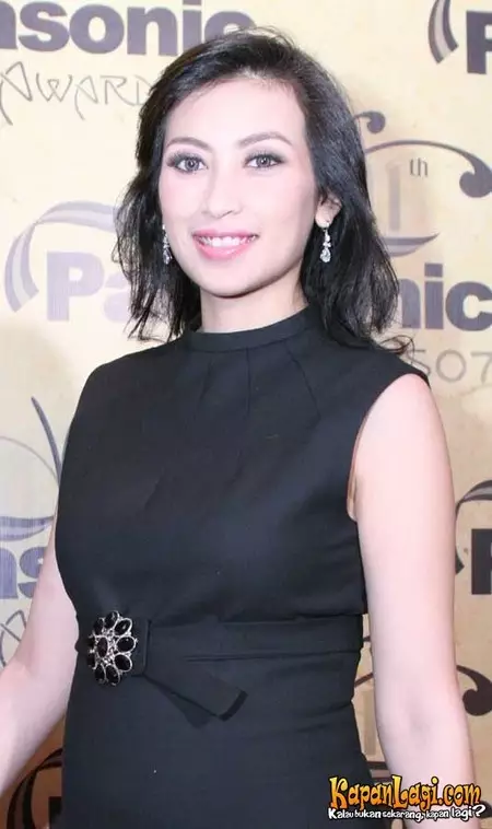 Transformasi Annisa Trihapsari © berbagai sumber