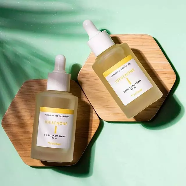 Serum untuk kulit kombinasi Berbagai sumber Serum untuk kulit kombinasi Berbagai sumber