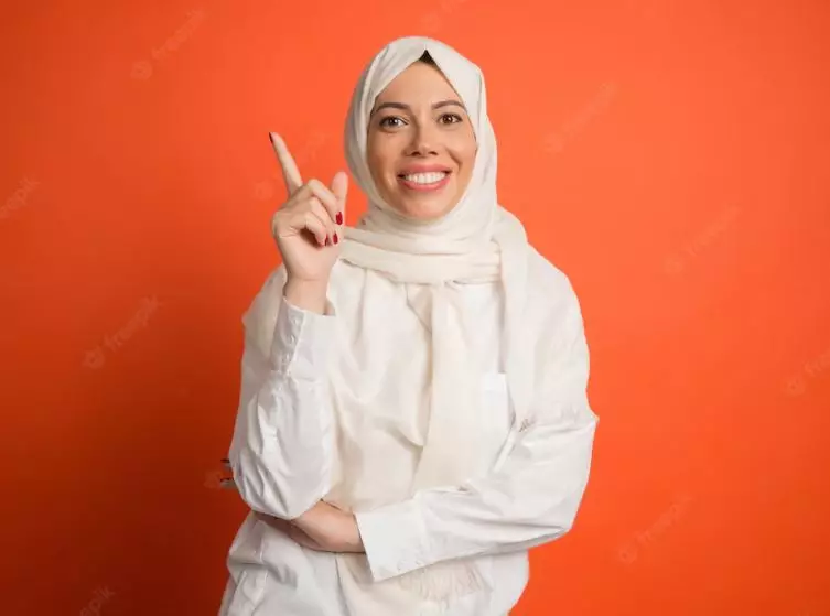 Cara merawat rambut berhijab agar tetap sehat freepik.com Cara merawat rambut berhijab agar tetap sehat freepik.com