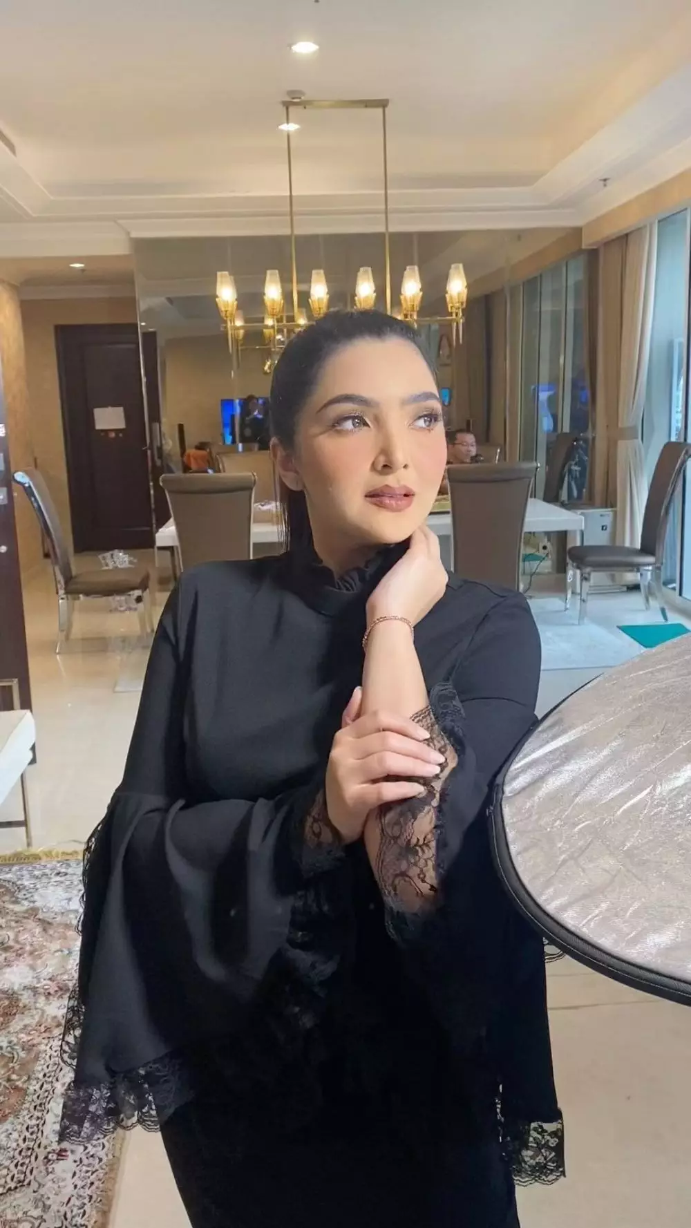 gaya Ashanty hadiri pesta ulang tahun seleb © berbagai sumber