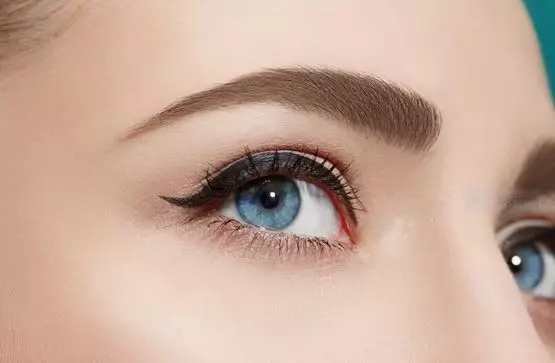 Tahap makeup simpel ala Nagita Slavina Berbagai sumber