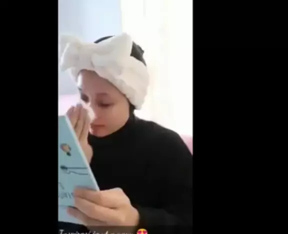 Tips makeup flawless ala Dinda Hauw saat Lebaran Berbagai sumber