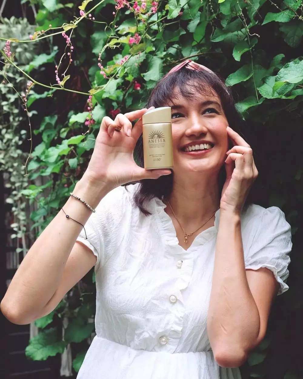Skincare rutin ala Nadine Chandrawinata © foto: Instagram/@nadinelist Skincare rutin ala Nadine Chandrawinata © foto: Instagram/@nadinelist