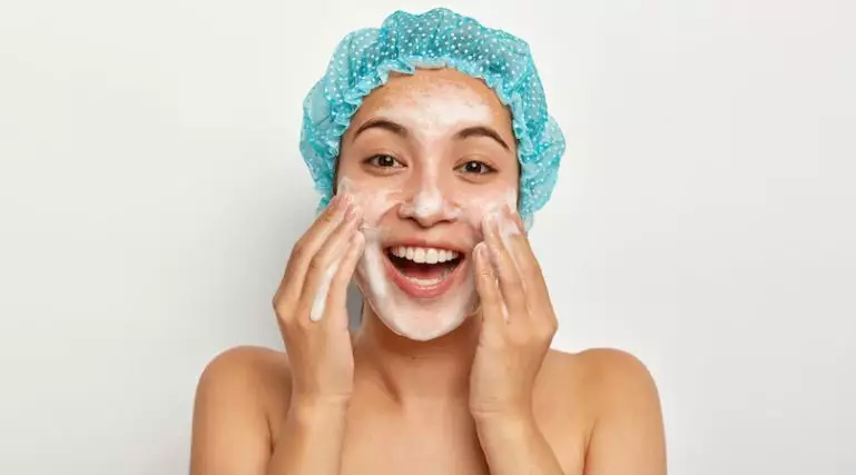 Urutan skincare untuk kulit kering freepik.com Urutan skincare untuk kulit kering freepik.com