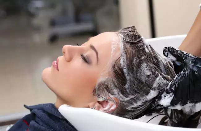 Urutan haircare rutin untuk atasi berbagai masalah rambut freepik.com