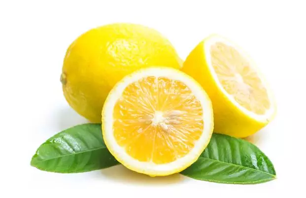 Cara meluruskan rambut keriting secara alami freepik.com