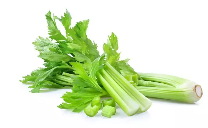 Cara meluruskan rambut keriting secara alami freepik.com