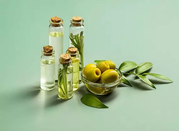 Cara menebalkan alis secara alami freepik.com