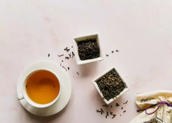 Cara menebalkan alis secara alami freepik.com