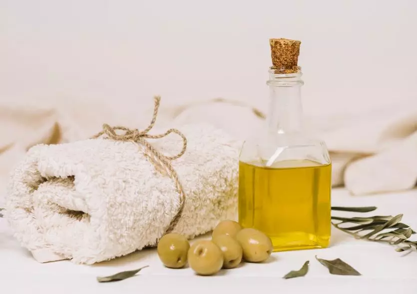 Cara mencerahkan leher yang hitam secara alami freepik.com Cara mencerahkan leher yang hitam secara alami freepik.com