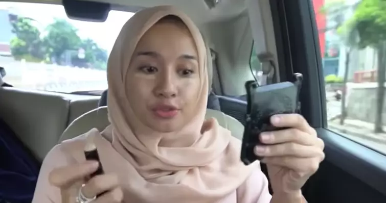 Daily makeup ala Laudya Chintya Bella Berbagai sumber Daily makeup ala Laudya Chintya Bella Berbagai sumber